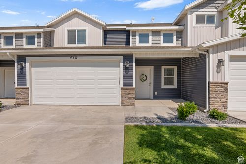 438 S 1440 E, Hyrum, UT, 84319-6738 | Card Image