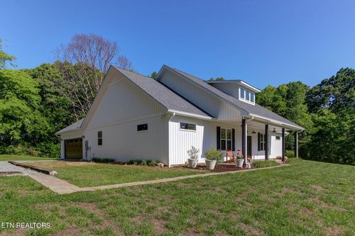 3882 Thomas Cross Rd, Sevierville, TN, 37876-1244 | Card Image