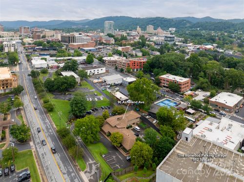 90 Asheland Ave, Asheville, NC, 28801-4021 | Card Image