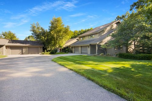 6432 Mission Rdg, Traverse City, MI, 49686-6121 | Card Image