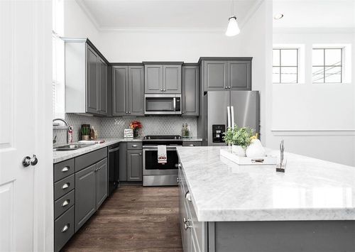 a-2103 Naomi St, Houston, TX, 77054-3822 | Card Image