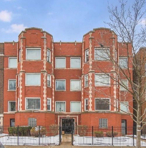 3n-6720 S Paxton Ave, Chicago, IL, 60649-1110 | Card Image