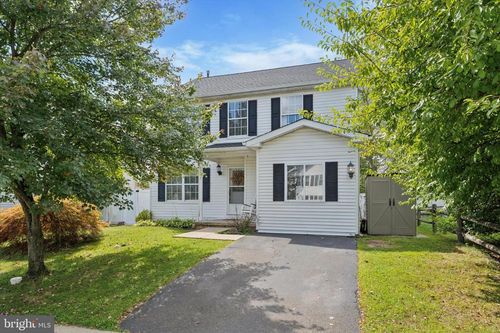 1221 Quakers Way, QUAKERTOWN, PA, 18951-2783 | Card Image