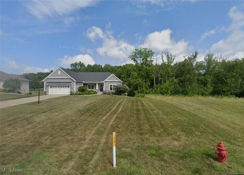 6721 River Walk Dr, Valley City, OH, 44280-9488 | Card Image