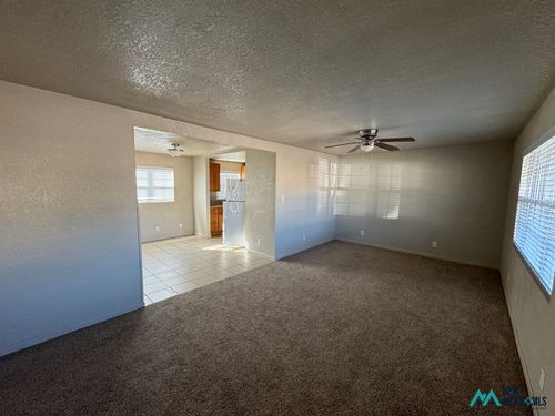 1109 Runyan Ave W, Artesia, NM, 88210 | Card Image