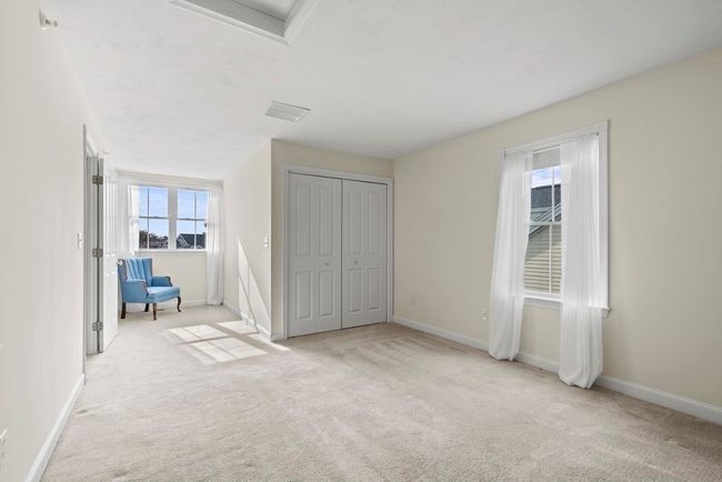 E - 4 Strawberry Ln, Condo with 2 bedrooms, 3 bathrooms and 1 parking in Hudson MA | Image 25
