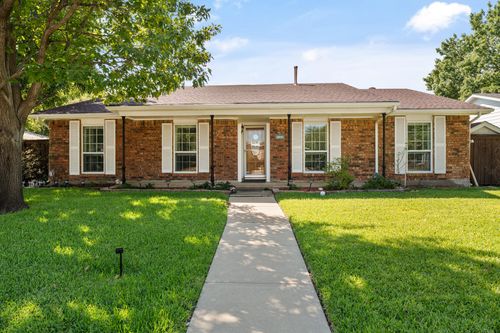 1813 Dodge Trl, Grand Prairie, TX, 75052-1727 | Card Image