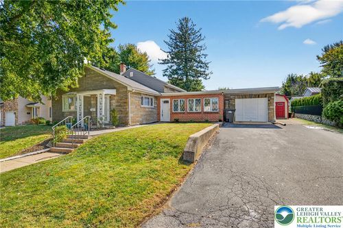1814 Ruth St, Allentown, PA, 18104-1532 | Card Image