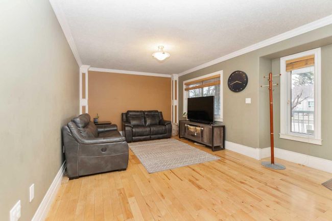 5804 44 Avenue, Home with 4 bedrooms, 3 bathrooms and 2 parking in Red Deer AB | Image 7