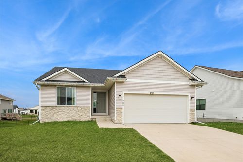 706 Ne Country Meadow Dr, Ankeny, IA, 50021-6712 | Card Image