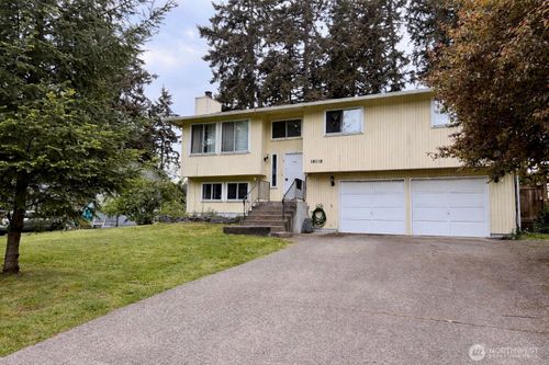 16112 68th Avenue Ct E, Puyallup, WA, 98375-7218 | Card Image