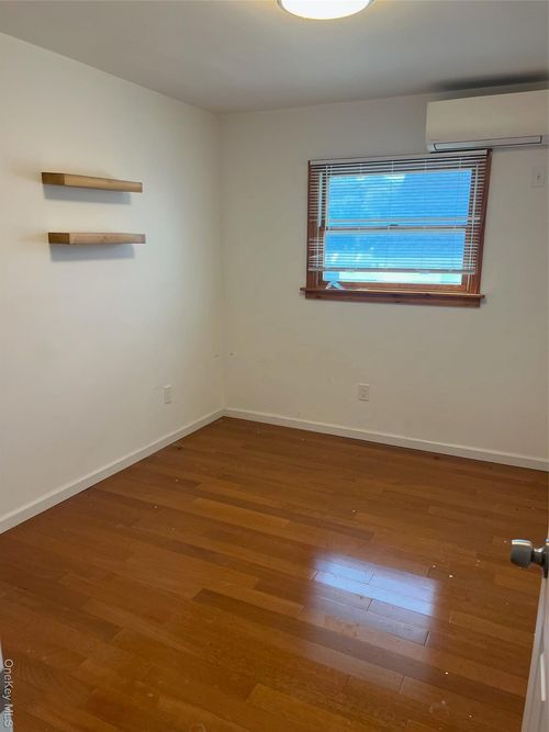 2f-240 67th Ave, Little Neck, NY, 11362-1927 | Card Image