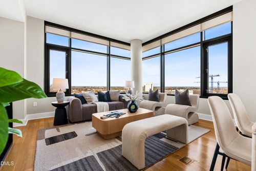 122 N Harrington St, Raleigh, NC, 27603-8074 | Card Image