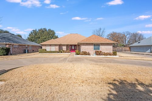 5606 Choctaw Drive, Granbury, TX, 76049 | Card Image