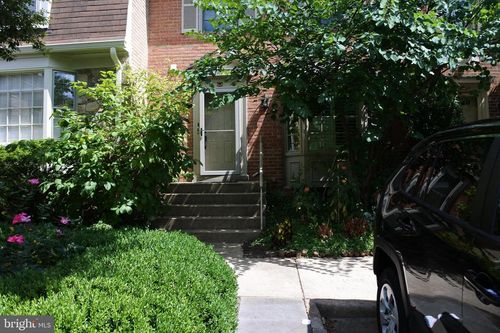 2113 Kings Mill Ct, FALLS CHURCH, VA, 22043-2540 | Card Image