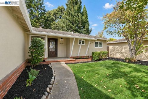 3831 Maplewood Dr, Concord, CA, 94519-1108 | Card Image