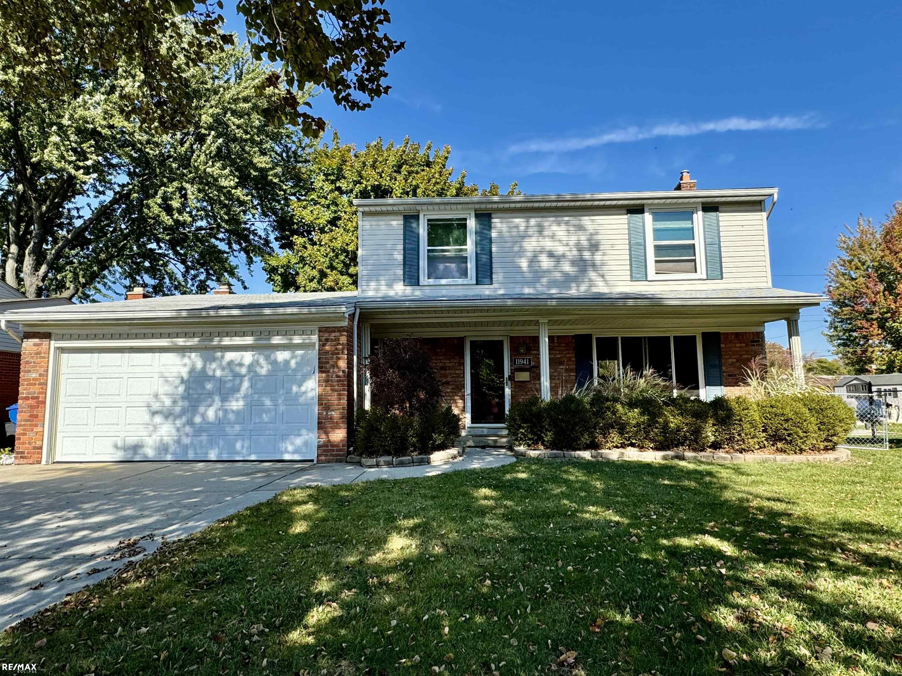 Seneca Dr, Warren, MI 48093