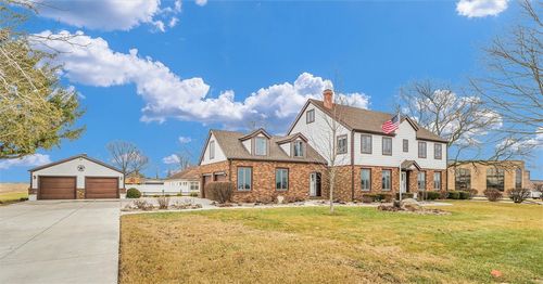 620 Odd Fellow Rd, Mattoon, IL, 61938-9264 | Card Image