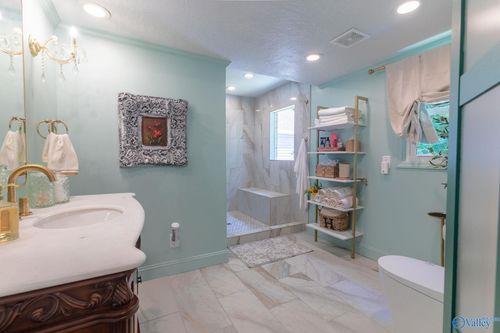 216 Merit Cir, Gadsden, AL, 35901-5728 | Card Image