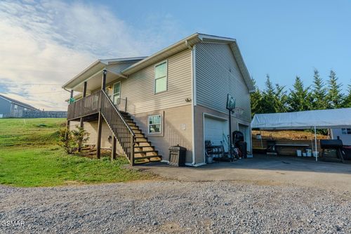 1409 Snapp Rd, Sevierville, TN, 37862-6056 | Card Image