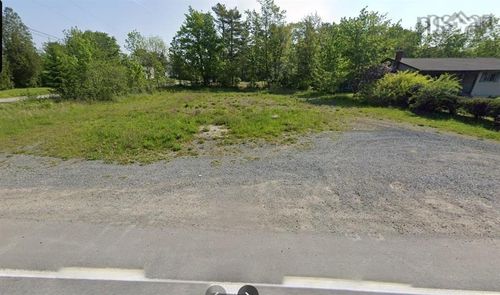 669 Highway 1, Mount Uniacke, NS, B0N1Z0 | Card Image
