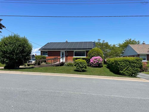 6 Ivylea Crescent, Spryfield, NS, B2R2H2 | Card Image