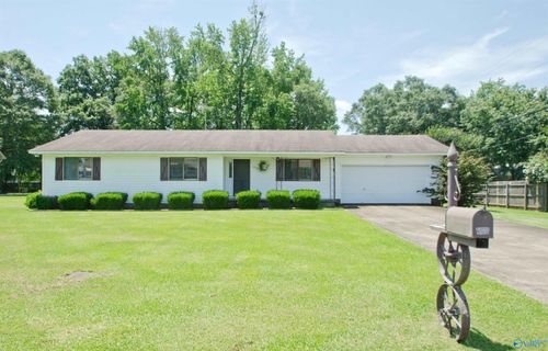 18383 Elles Dr, Athens, AL, 35611-5628 | Card Image