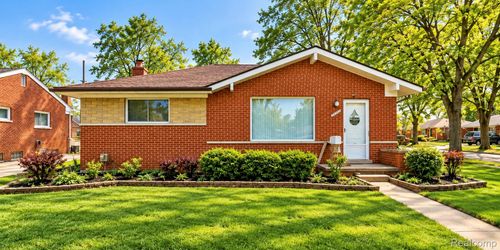 28326 Alden St, Madison Heights, MI, 48071-3050 | Card Image