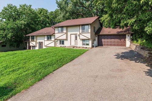 5410 W Old Shakopee Cir, Bloomington, MN, 55437-2766 | Card Image