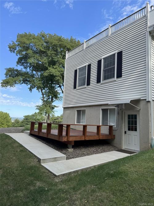 b-22 Lapis Dr, Beacon, NY, 12508-6002 | Card Image