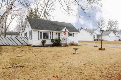 4033 Helen Ave, Fort Gratiot, MI, 48059-3931 | Card Image