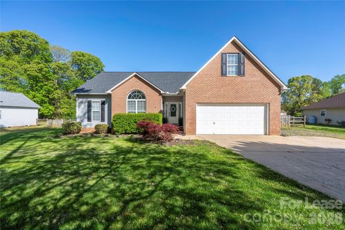 150 State Park Rd, Troutman, NC, 28166-7616 | Card Image