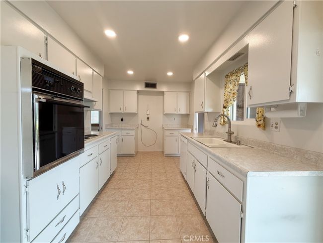 25620 Cherry Hills Blvd, Condo with 2 bedrooms, 2 bathrooms and 2 parking in Menifee CA | Image 6