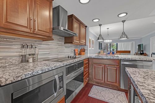 apt-103-2350 Ne 14th Street Cswy, Pompano Beach, FL, 33062-8215 | Card Image