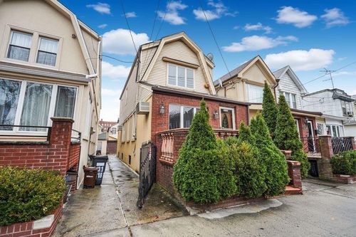 2133 E 18th St, Brooklyn, NY, 11229-4405 | Card Image