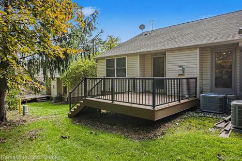 3132 Harbor Ct, Waterford, MI, 48328-2594 | Card Image