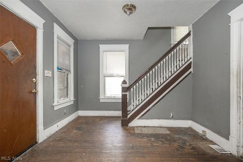 2300 E 86th St, Cleveland, OH, 44106-3431 | Card Image