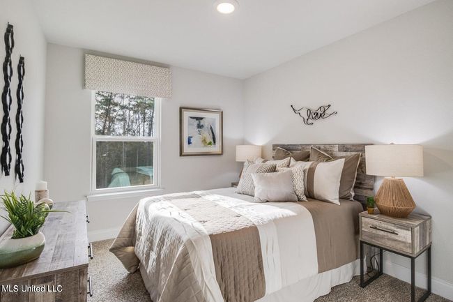 Townhome Bedroom 2 | Image 16