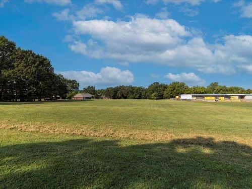 000 Plaza Dr, Monett, MO, 65708 | Card Image