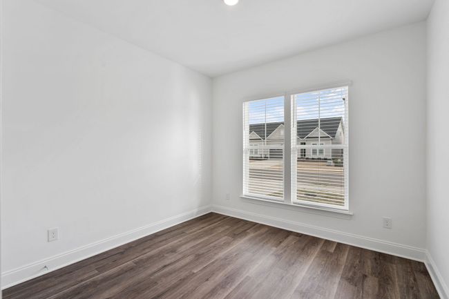 Great natural light in the secondary bedroom! | Image 5