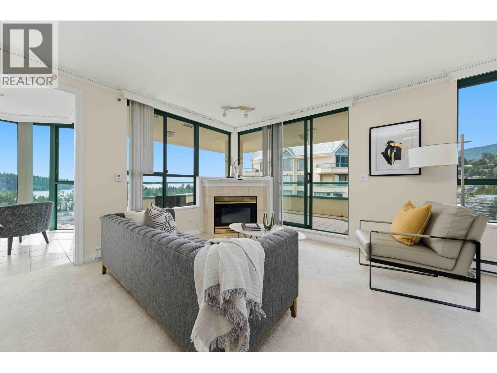 Residential in West Vancouver 5