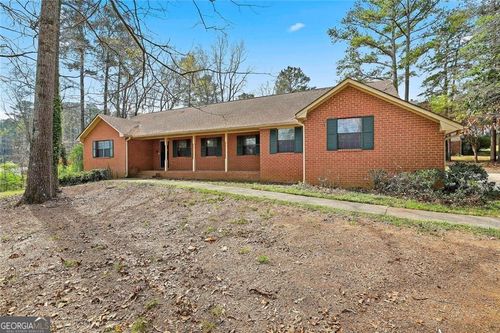 195 Deer Forest Trl, Fayetteville, GA, 30214-4015 | Card Image