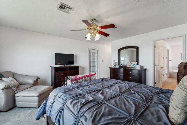 221 Kokomo Run, House other with 3 bedrooms, 2 bathrooms and 2 parking in Pointblank TX | Image 17