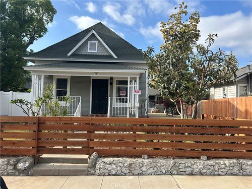121 W 18th St, Santa Ana, CA, 92706-2760 | Card Image