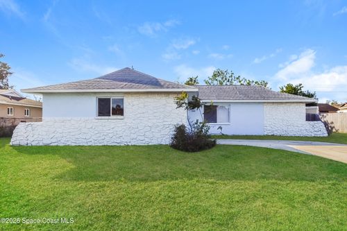 2000 Burning Tree Dr, Titusville, FL, 32780-4667 | Card Image