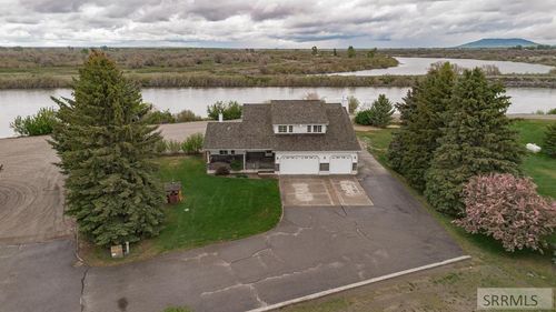 3071 E 670 N, Roberts, ID, 83444-5203 | Card Image