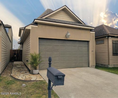 125 Villa Park Ln, Lafayette, LA, 70508-8078 | Card Image