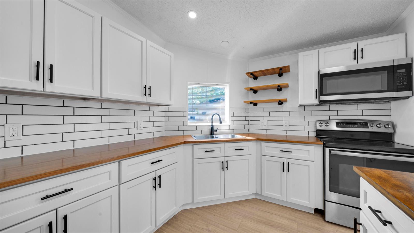 Residential Lease in Pompano Beach 4