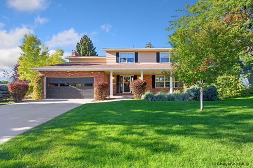 1763 Milton Dr, Cheyenne, WY, 82001-1642 | Card Image
