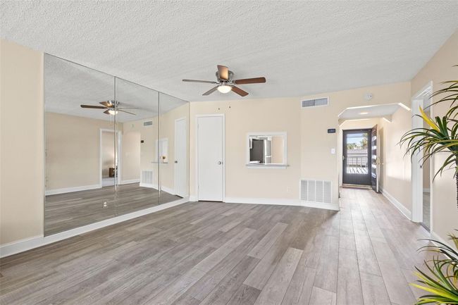 716 Cordova Grn, Condo with 2 bedrooms, 2 bathrooms and null parking in SEMINOLE FL | Image 9